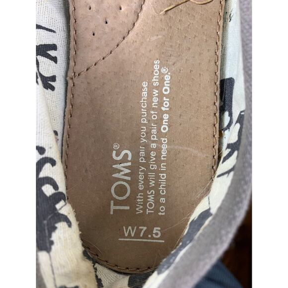 TOMS Classic Ash Canvas Gray Recycled Cotton Canvas Slip On Shoes Women’s Sz 7.5 - Picture 9 of 9